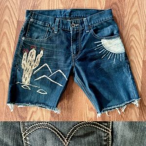 Upcycled LEVI’S Slim Straight Wearable Art DESERT Hand-Painted SHORTS Size W31